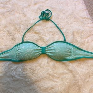 Gilly Hicks bikini top